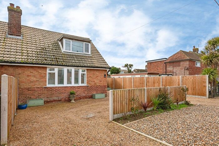 2 Bedroom Detached House For Sale In Sea View Road, Mundesley, Norwich, Norfolk, NR11