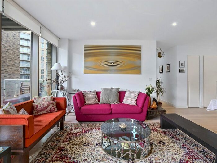 2 Bedroom Flat To Rent In Admiralty Avenue, London, E16