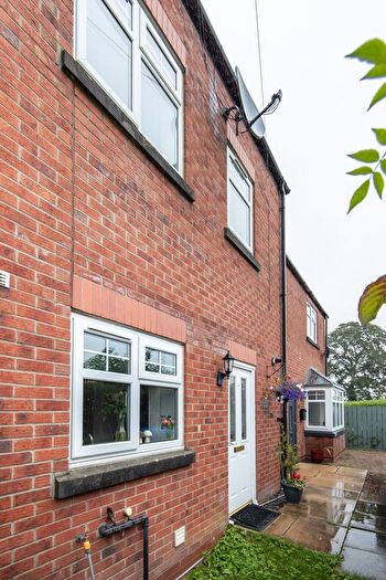 4 Bedroom Semi-detached House For Sale In Moor End, Holme-On-Spalding-Moor, York, YO43