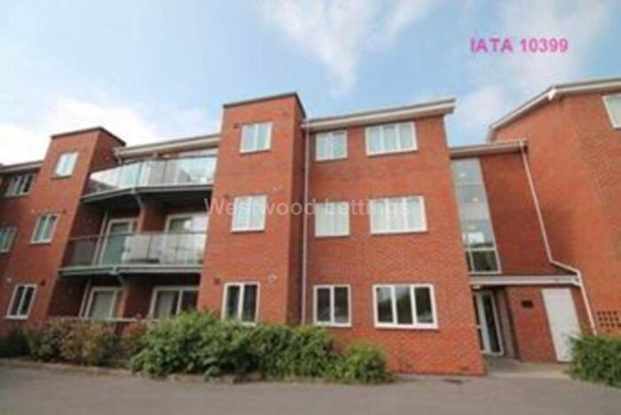 2 Bedroom Flat To Rent In Windsor Court, Sunny Bank, Burslem, ST6