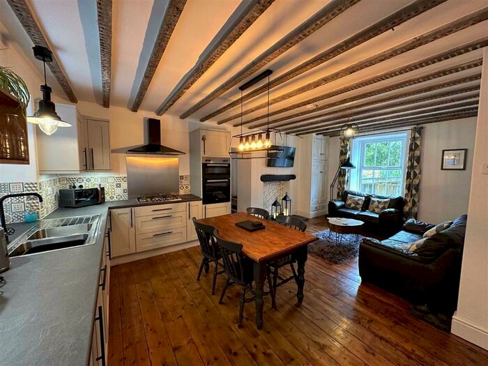 2 Bedroom Cottage For Sale In Castle Terrace, Dolwyddelan, LL25