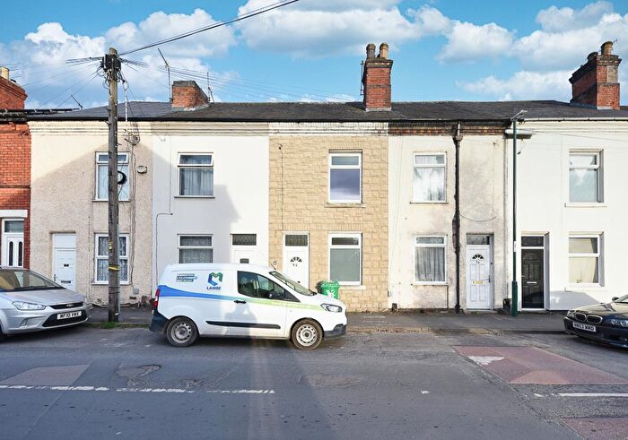 3 Bedroom Terraced House To Rent In Park Lane, Nottingham, NG6