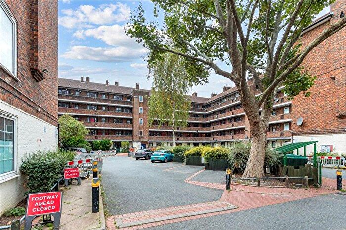2 Bedroom Apartment For Sale In Kennington Oval, London, SE11