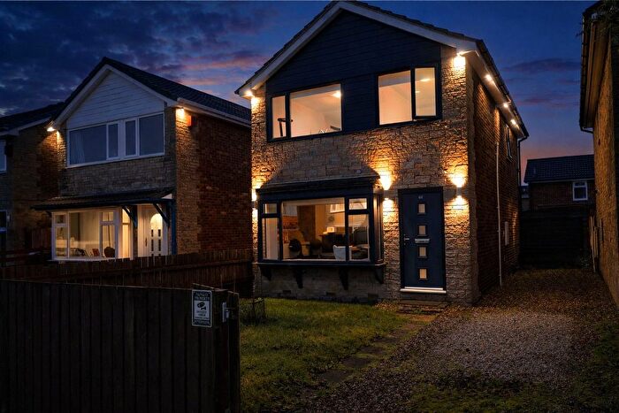 3 Bedroom Detached House For Sale In Ashfield Drive, Halifax, West Yorkshire, HX3