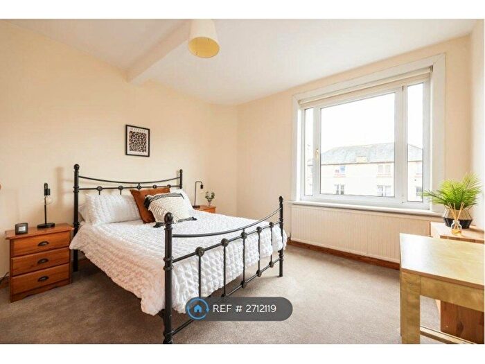 2 Bedroom Flat To Rent In Prestonfield Terrace, Edinburgh, EH16
