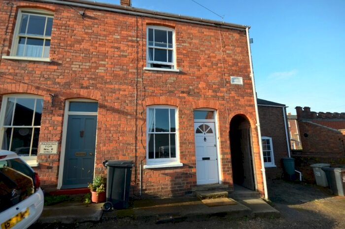 2 Bedroom End Of Terrace House To Rent In Little South Street, Louth, LN11