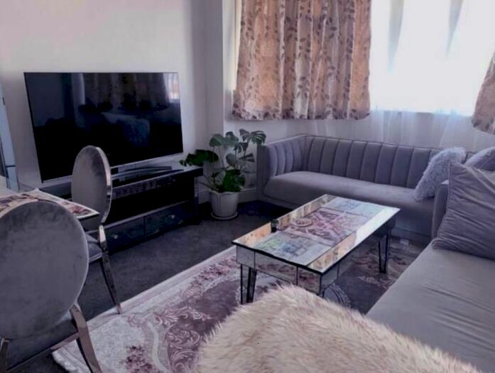 1 Bedroom Flat To Rent In Long Elmes, Harrow, HA3