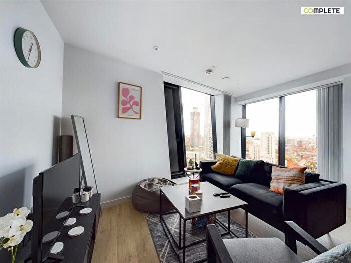 2 Bedroom Apartment For Sale In Axis Tower, Manchester, M1