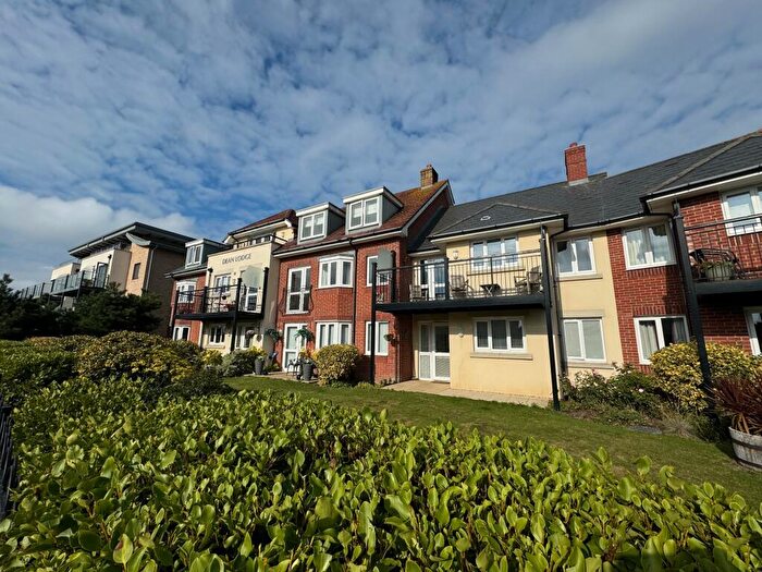 1 Bedroom Retirement Property For Sale In Grange Road, Bournemouth, BH6