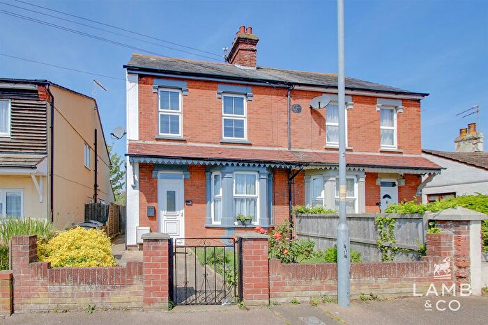 2 Bedroom Semi-Detached House For Sale In Branston Road, Clacton-On-Sea, CO15
