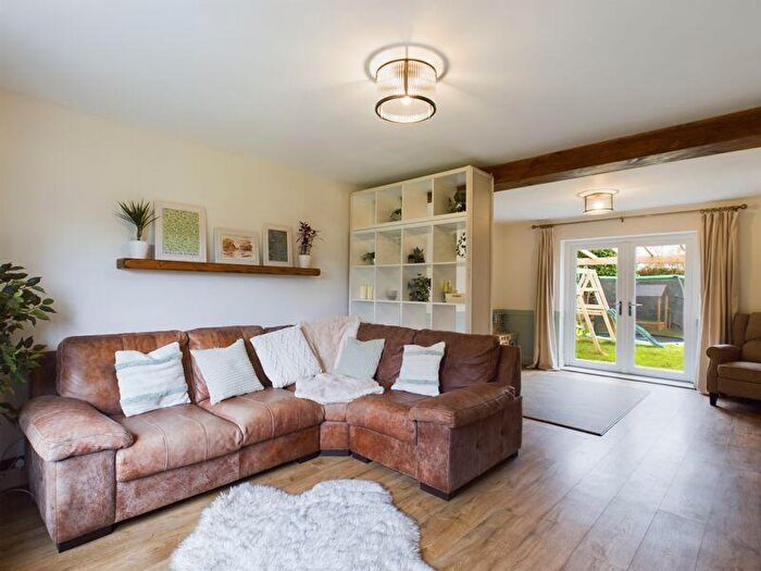 4 Bedroom Detached House For Sale In Mill Lane, Woodhall Spa, LN10