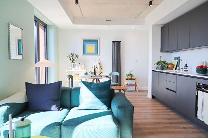 1 Bedroom Apartment To Rent In Glebe Street, Stoke-On-Trent, Staffordshire, ST4