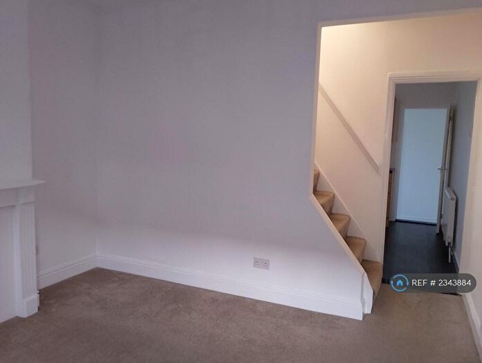 2 Bedroom Terraced House To Rent In Cyprus Road, Portsmouth, PO2