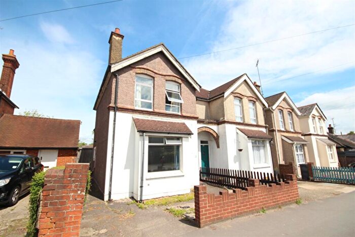 4 Bedroom House To Rent In Aldershot Road, Guildford, GU2