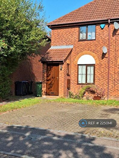 2 Bedroom End Of Terrace House To Rent In Hodder Lane, Emerson Valley, Milton Keynes, MK4