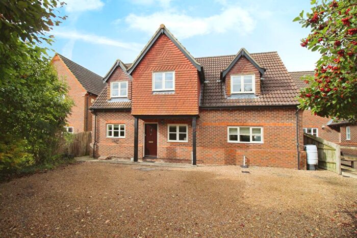 4 Bedroom Detached House To Rent In Chequers Lane, Pitstone, LU7
