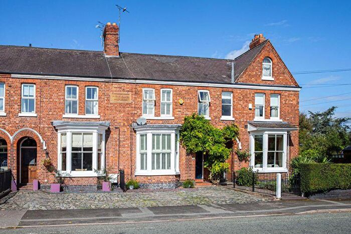 4 Bedroom Character Property For Sale In Crewe Road, Wistaston, CW5