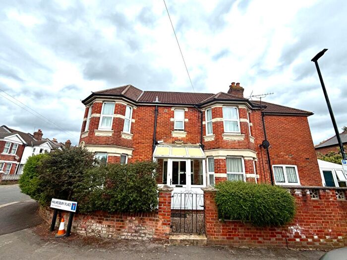3 Bedroom Detached House To Rent In Freemantle, SO15