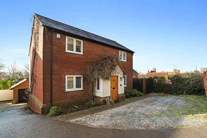 4 Bedroom Detached House For Sale In Colchester Road, White Colne, CO6