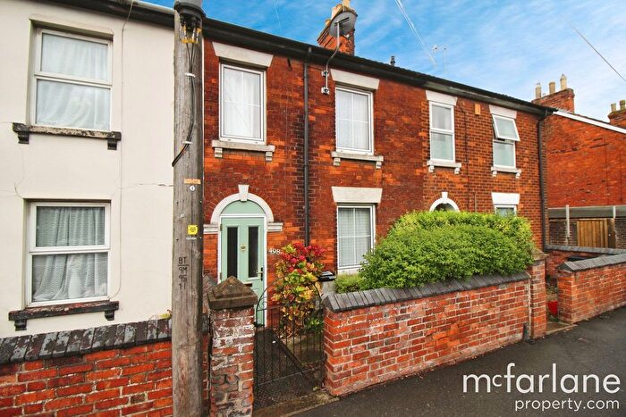 2 Bedroom Terraced House To Rent In Cricklade Road, Swindon, SN2