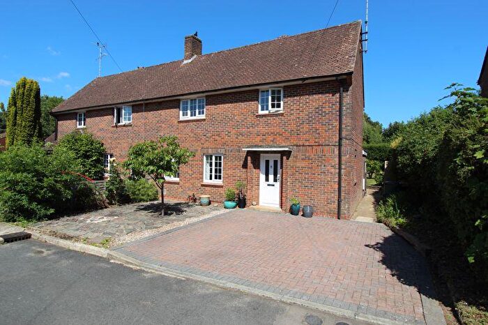 3 Bedroom Semi Detached House For Sale In Martyn Close, Henfield, BN5