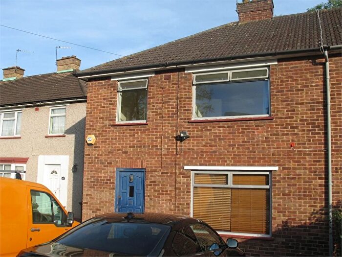 3 Bedroom End Of Terrace House To Rent In Fairmead Crescent, Edgware, Middlesex, HA8