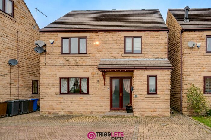4 Bedroom Detached House To Rent In Yew Lane, Sheffield, S5