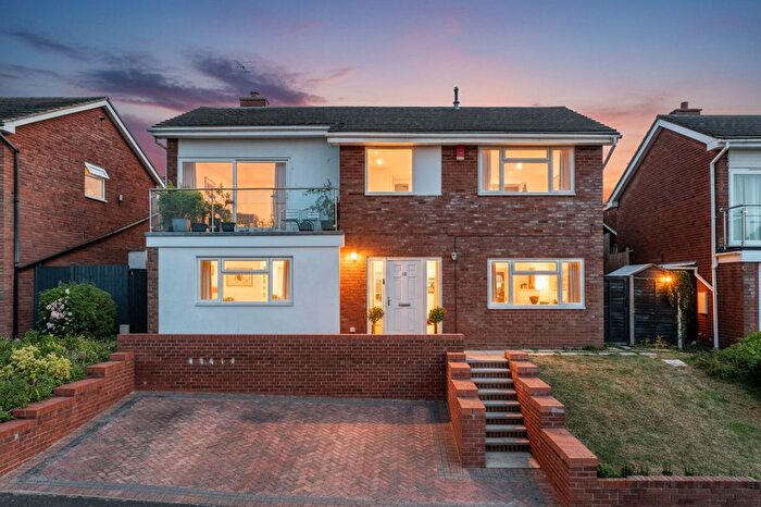 4 Bedroom Detached House For Sale In The Ridgeway, Worcester, WR5