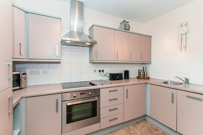 2 Bedroom Flat To Rent In Grenfell Road, Maidenhead, SL6
