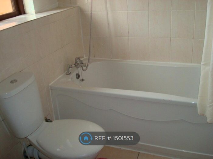 1 Bedroom Semi-Detached House To Rent In Newcourt, Uxbridge, UB8