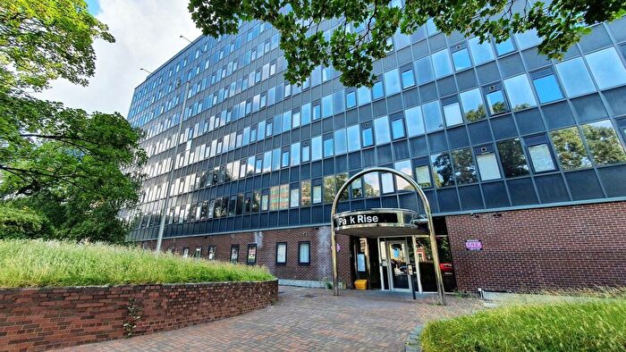 2 Bedroom Flat To Rent In Seymour Grove, Old Trafford, Manchester, M16