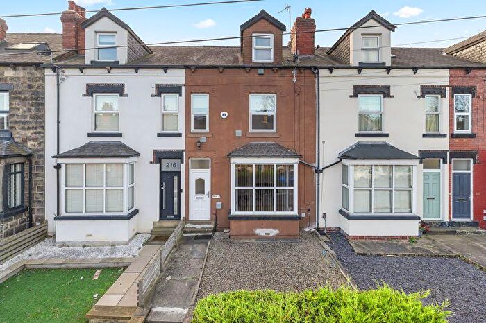 5 Bedroom Terraced House For Sale In Low Lane, Horsforth, LS18