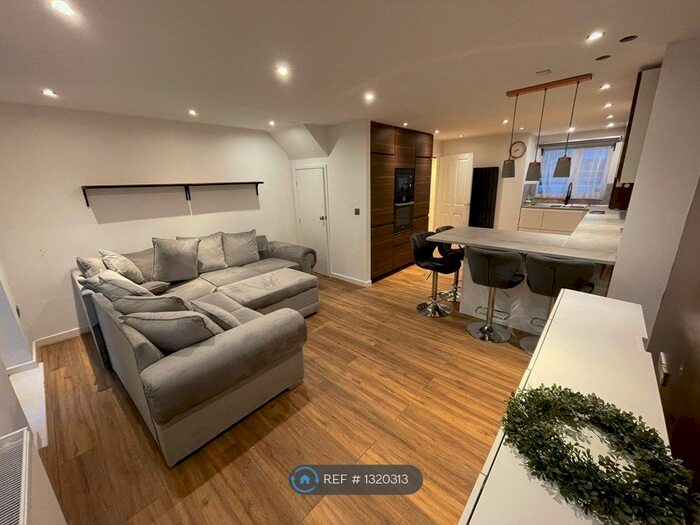 3 Bedroom Semi-Detached House To Rent In Robson Street, Liverpool L5