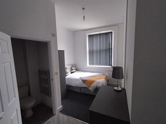 1 Bedroom Block Of Flats To Rent In Market Place, Mansfield, NG18