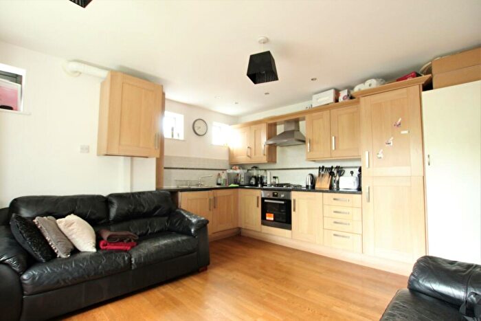 2 Bedroom Apartment To Rent In Troy Road, Morley, LS27