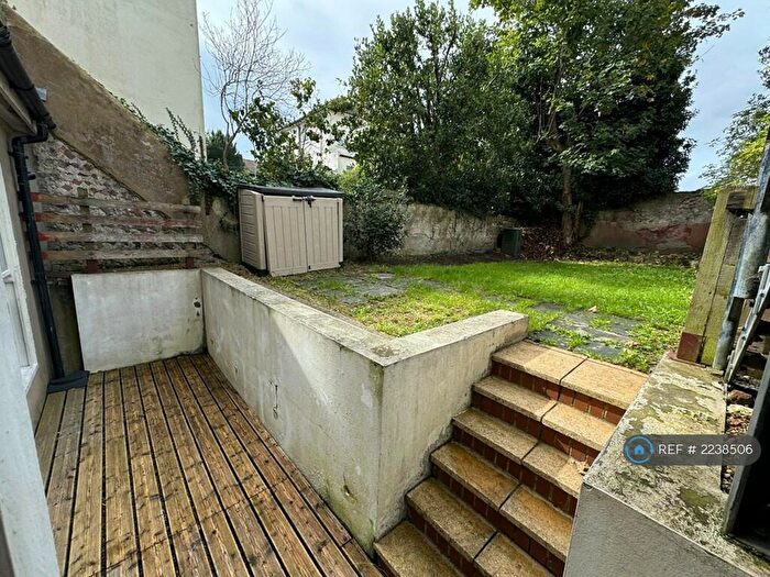 2 Bedroom Flat To Rent In Goldstone Villas, Hove, BN3