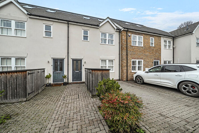 3 Bedroom Terraced House For Sale In Palace Road, Bromley, BR1