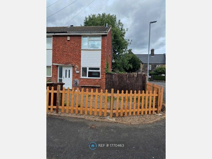 3 Bedroom Semi-Detached House To Rent In St Bartholomews Close, Armley, Leeds, LS12