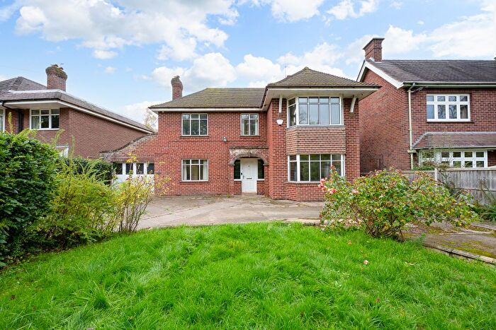 4 Bedroom Detached House For Sale In Walford Road, Ross-On-Wye, HR9