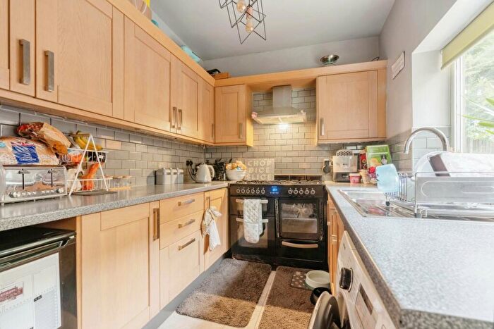 5 Bedroom Terraced House For Sale In Keighley Road, Colne, BB8