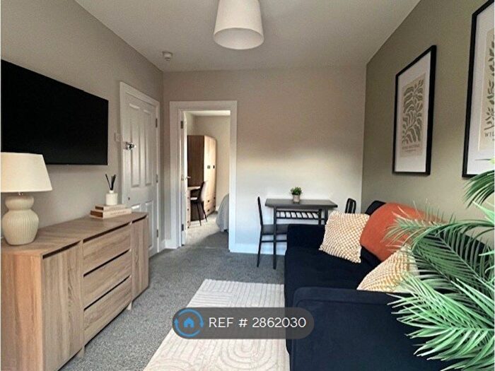 1 Bedroom Flat To Rent In Bedford Road, Reading, RG1