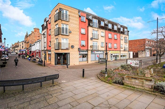 2 Bedroom Flat To Rent In East Vennel, Alloa, FK10