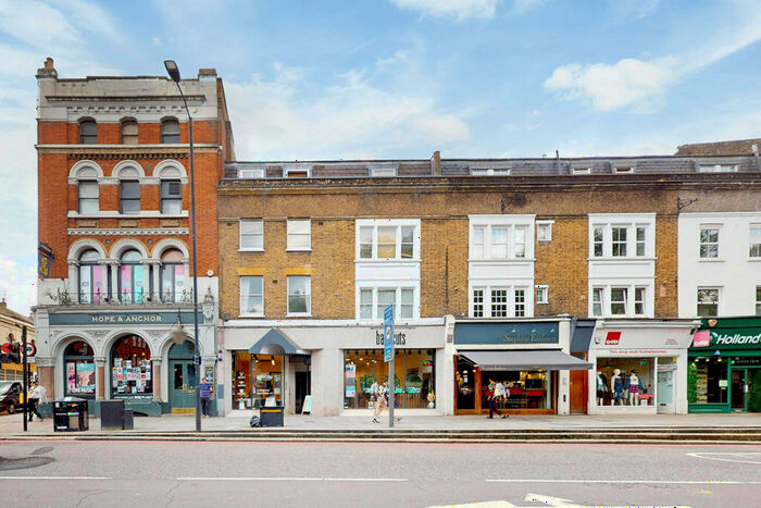 2 Bedroom Flat To Rent In Upper Street, Islington, N1