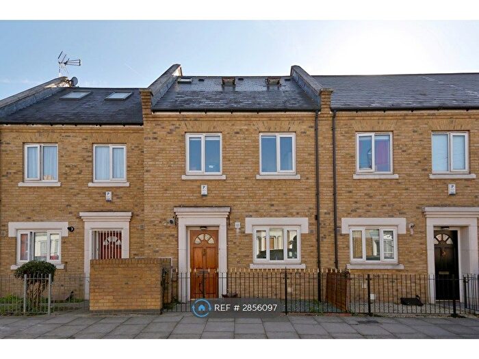6 Bedroom Terraced House To Rent In Oban Street, London, E14