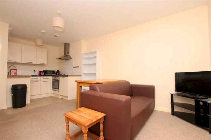 1 Bedroom Flat To Rent In Lower Bristol Road, Bath, BA2