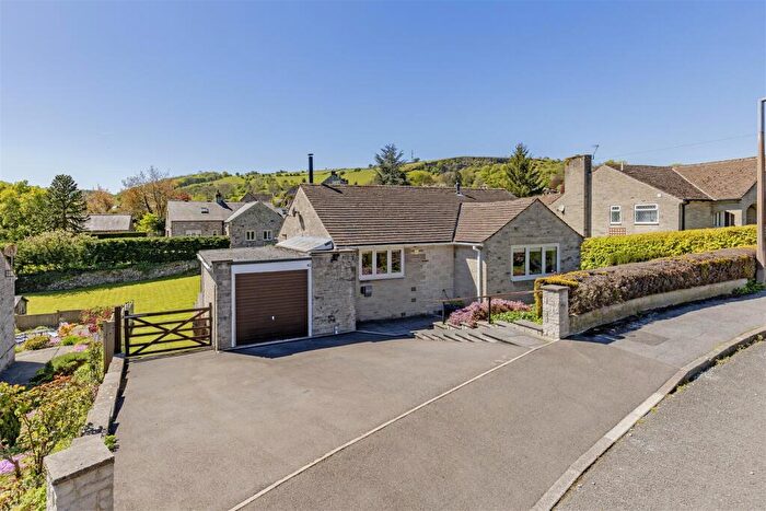 2 Bedroom Detached Bungalow For Sale In Smithy Knoll Road, Calver, Hope Valley, S32