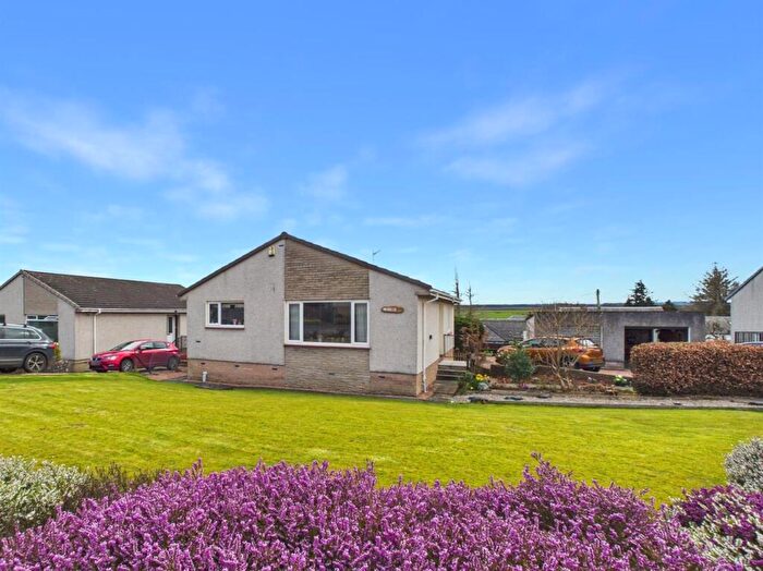 3 Bedroom Bungalow For Sale In College Place, Methven, Perth, PH1