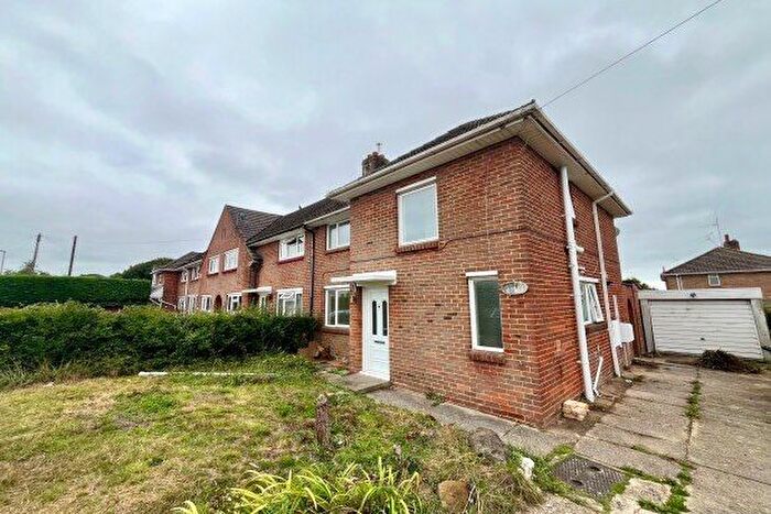 3 Bedroom Property To Rent In Chetwode Way, Poole, BH17