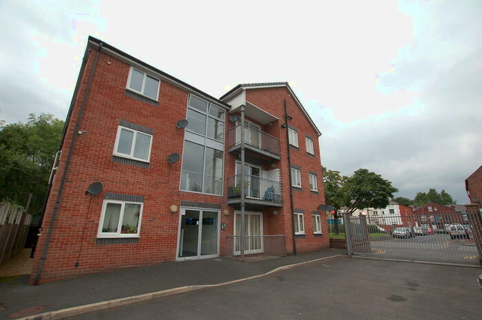 2 Bedroom Apartment To Rent In Loxham Street Bolton Lancashire, BL3