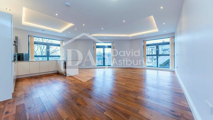 2 Bedroom Flat To Rent In Muswell Hill, London, N10